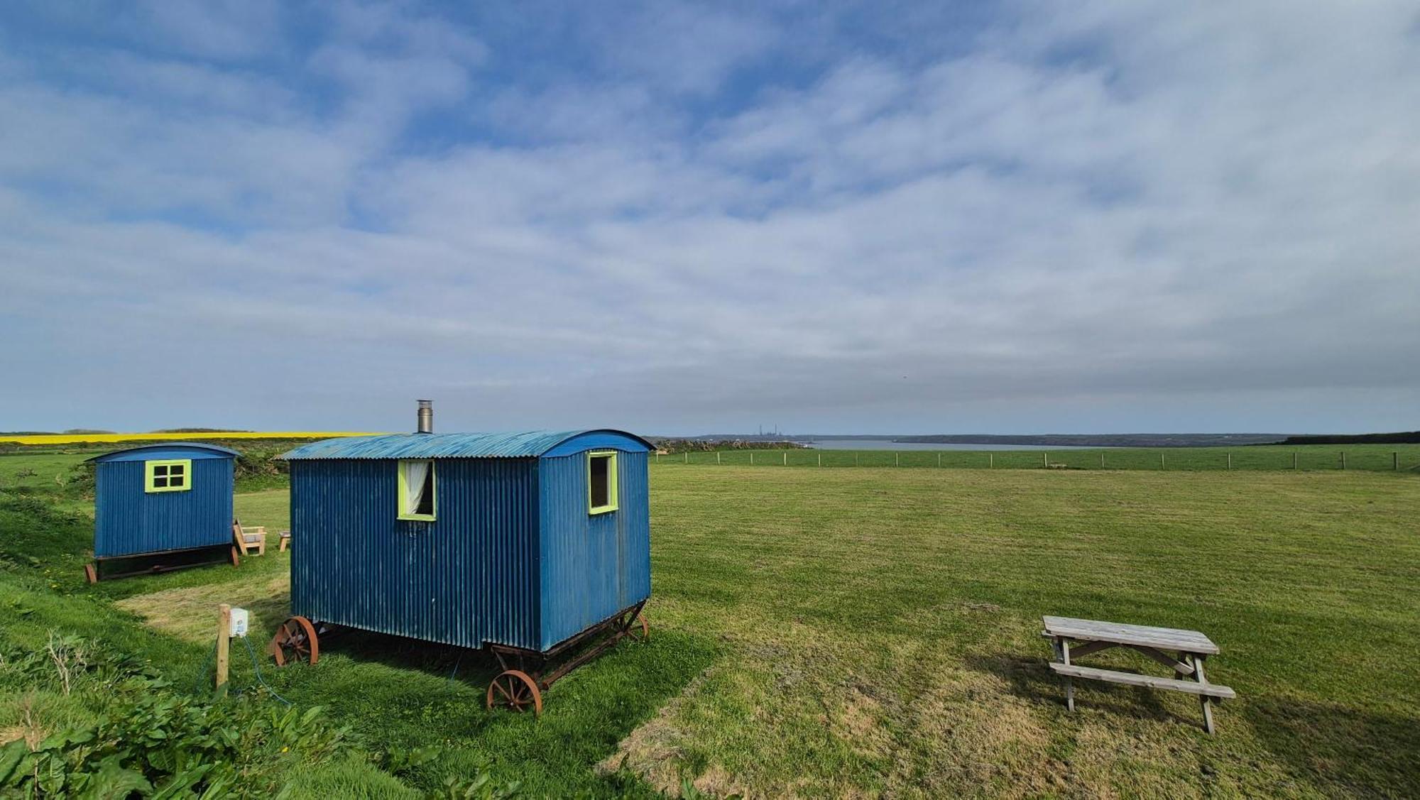 Coast Path Camping Saint Ishmaels  Extérieur photo